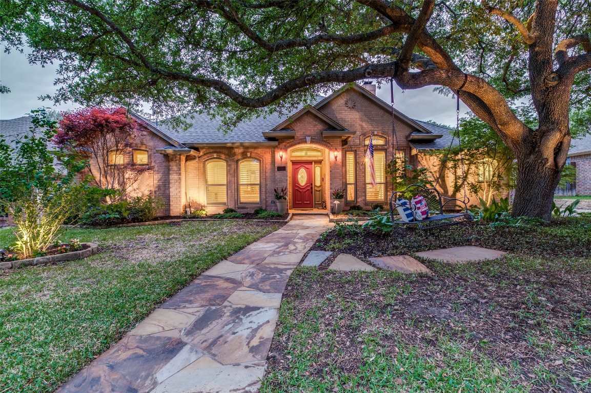 6204 Summergrove Drive Arlington TX 76001