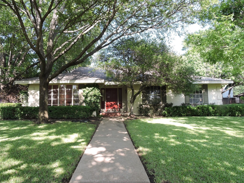 2345 Medford Court W Fort Worth TX 76109