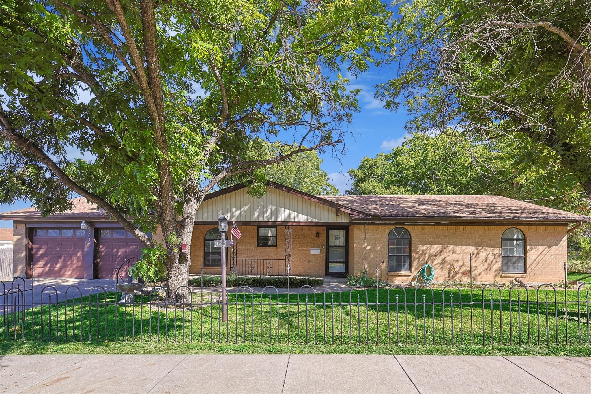 5231 Dana Drive Haltom City TX 76117