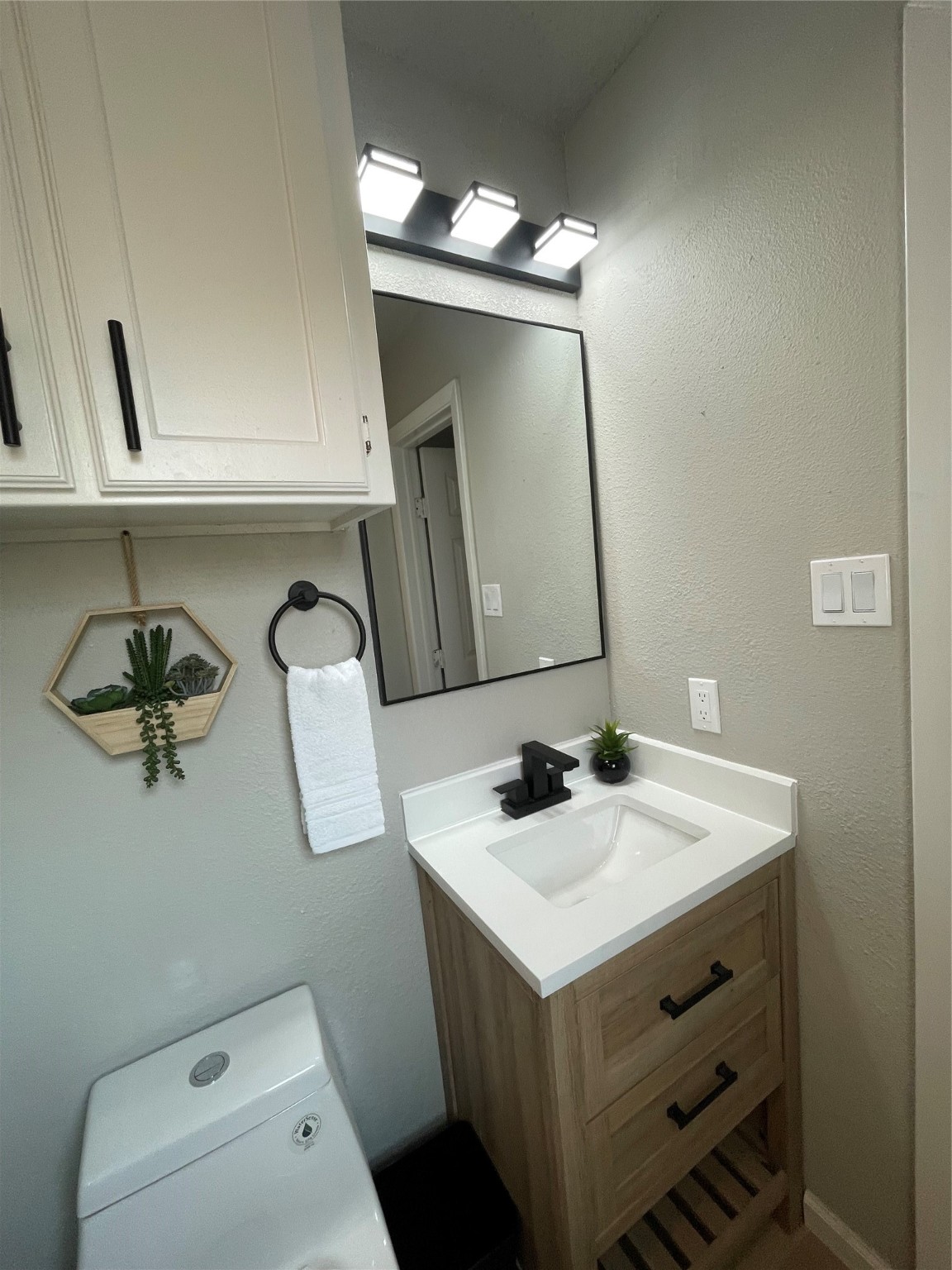 6408 Greenfield Court Watauga TX 76148