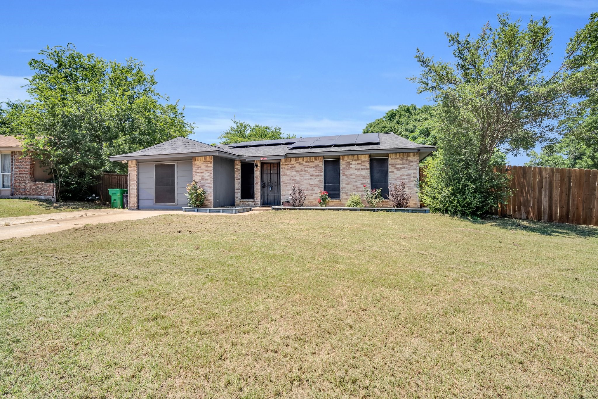 5440 Parkview Drive Haltom City TX 76148