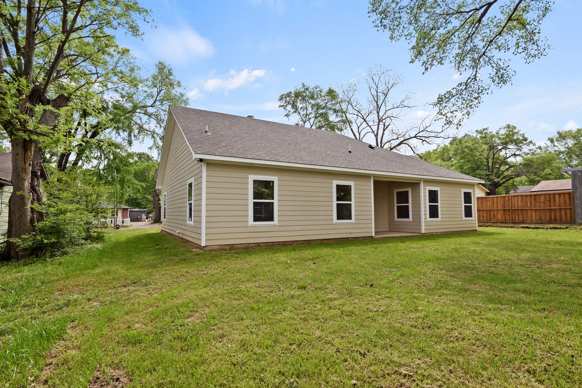 226 Moreland Pittsburg TX 75686