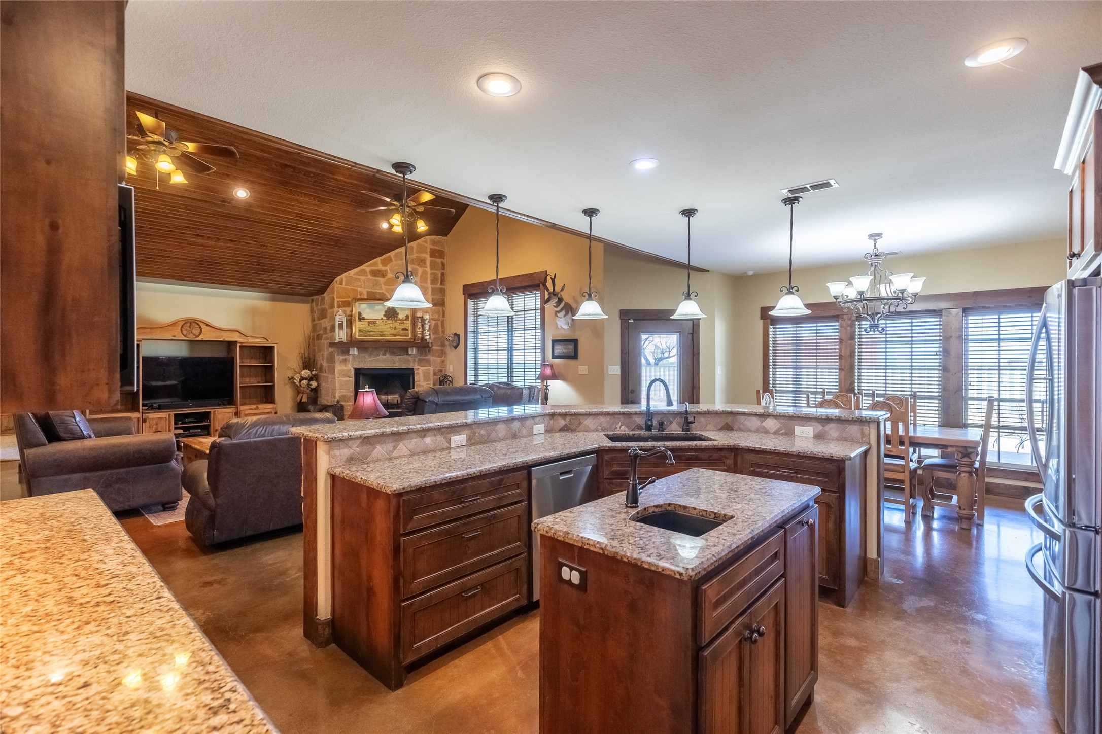 14600 N I-20 Roscoe TX 79545