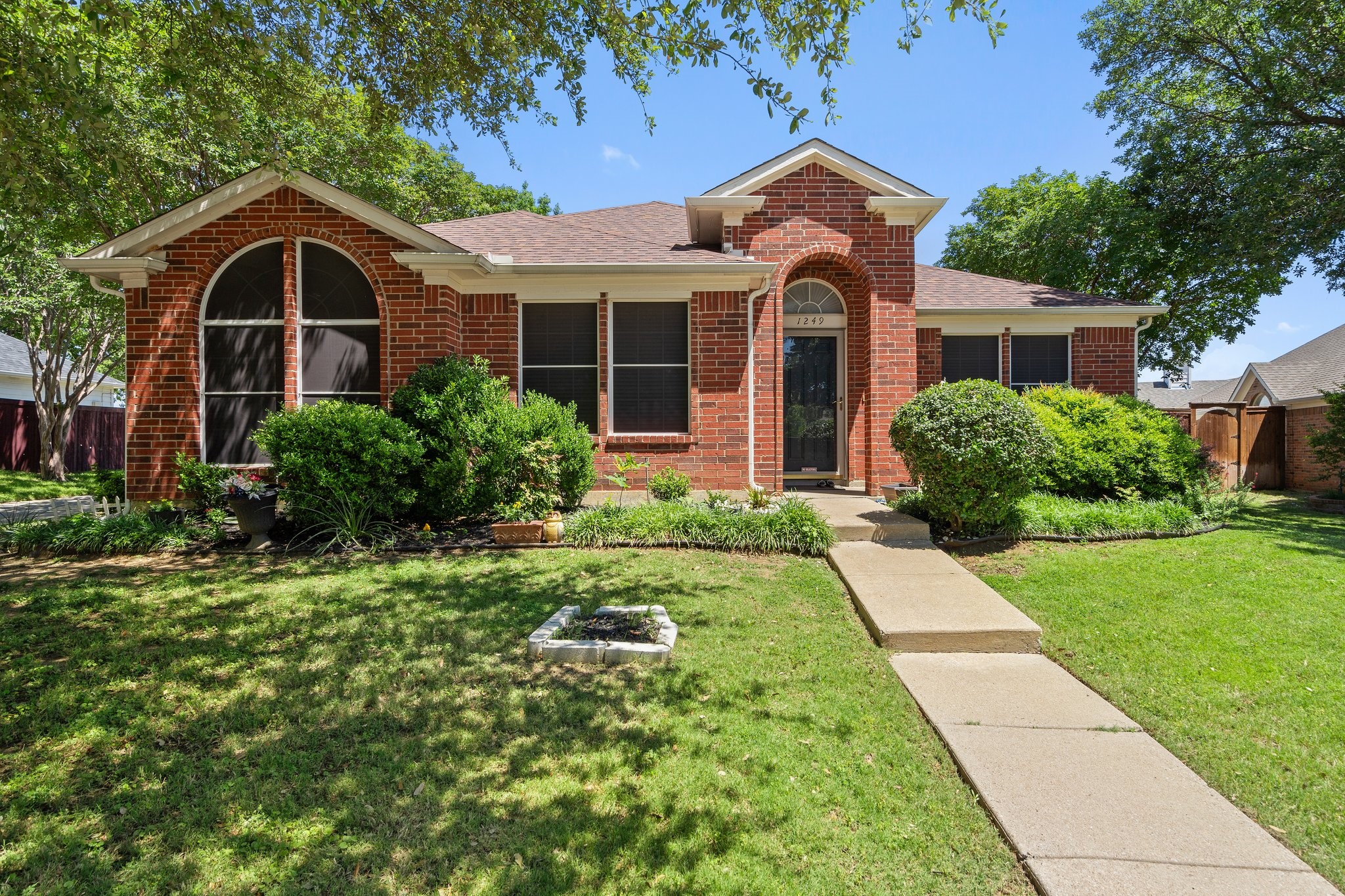 1249 Hershey Lane Lewisville TX 75077