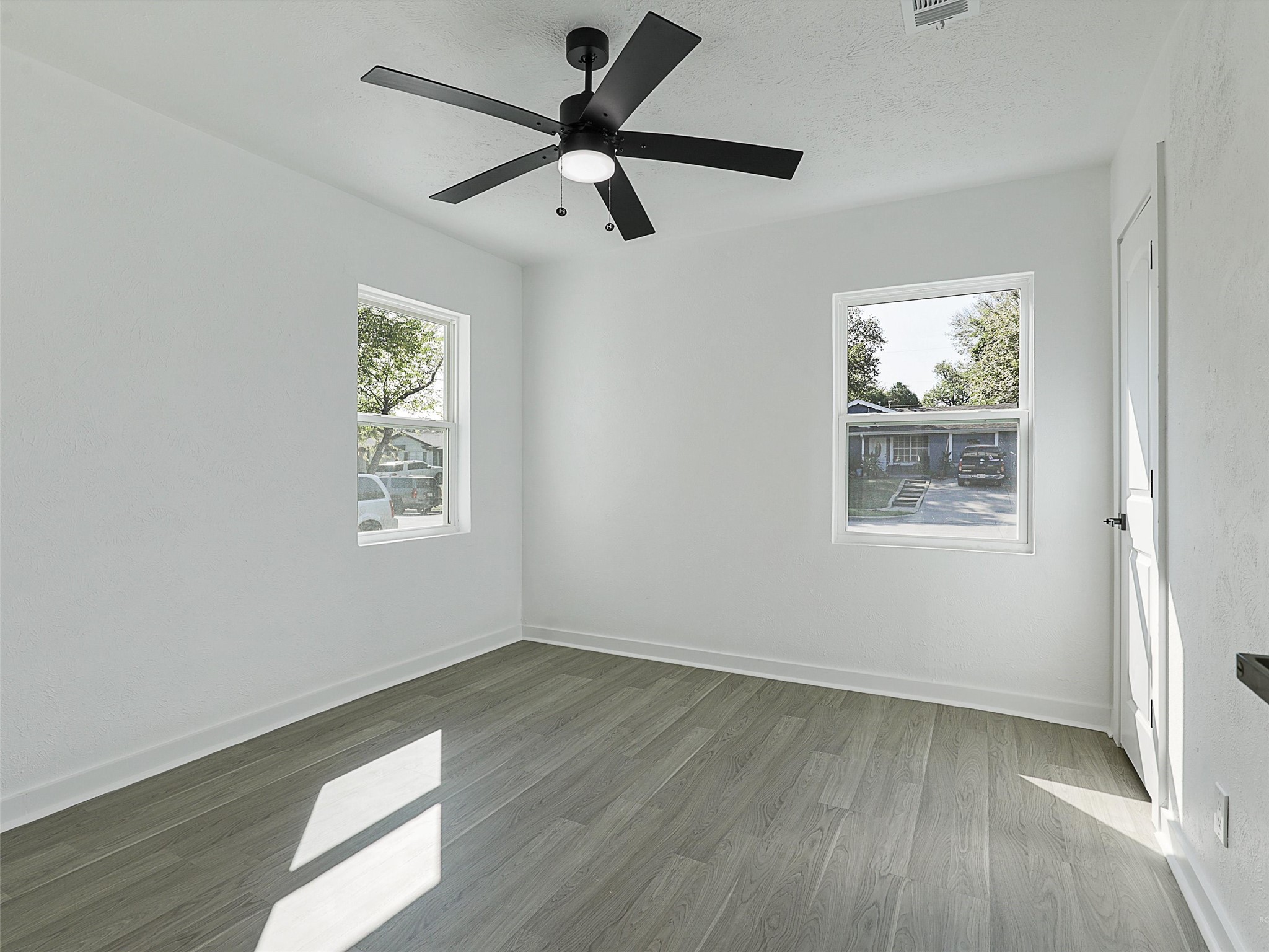 609 E Linda Drive Garland TX 75041
