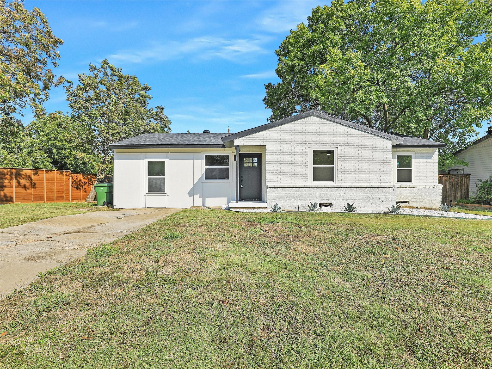 609 E Linda Drive Garland TX 75041