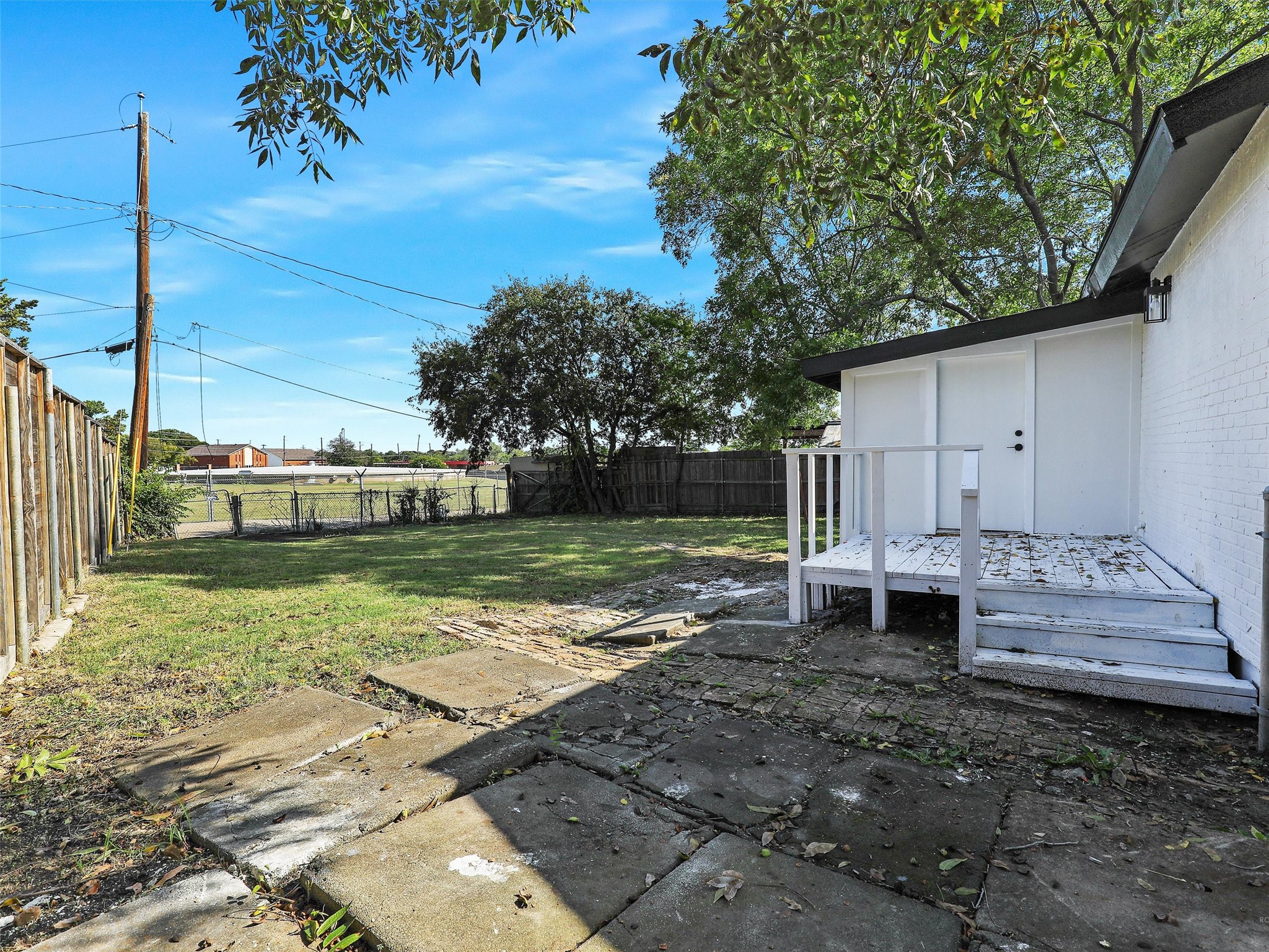609 E Linda Drive Garland TX 75041