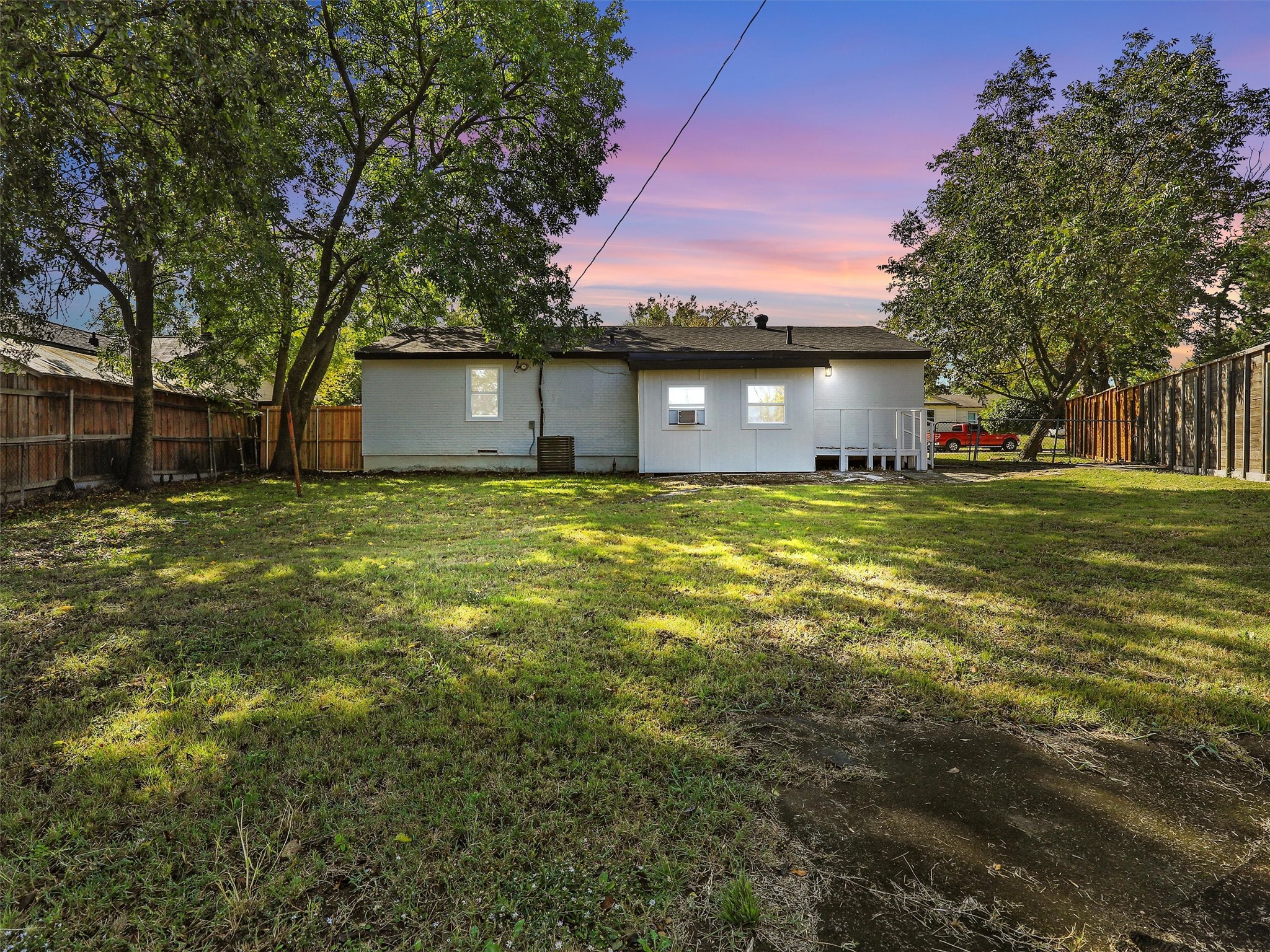 609 E Linda Drive Garland TX 75041