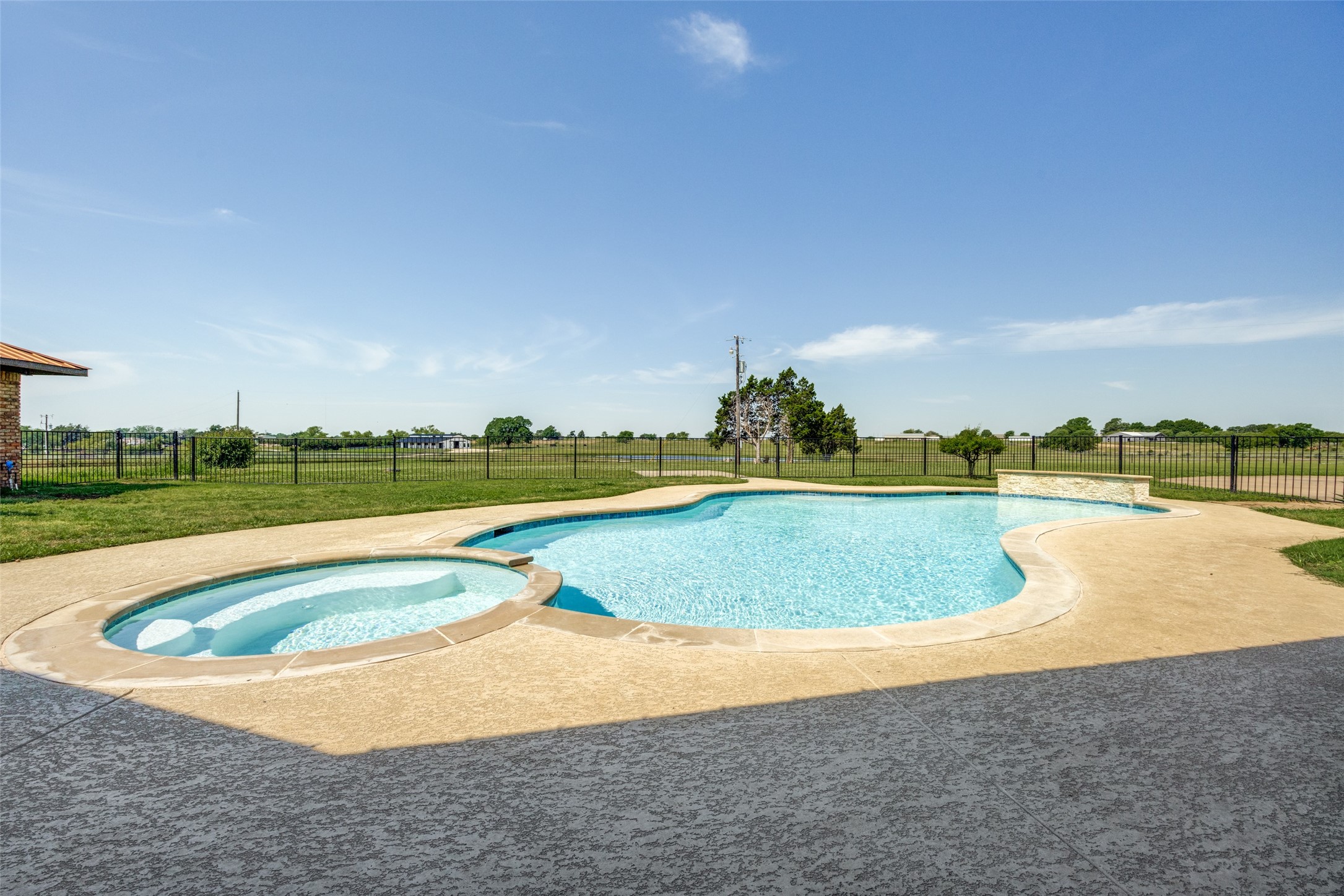 105 Sammi's Way Whitesboro TX 76273
