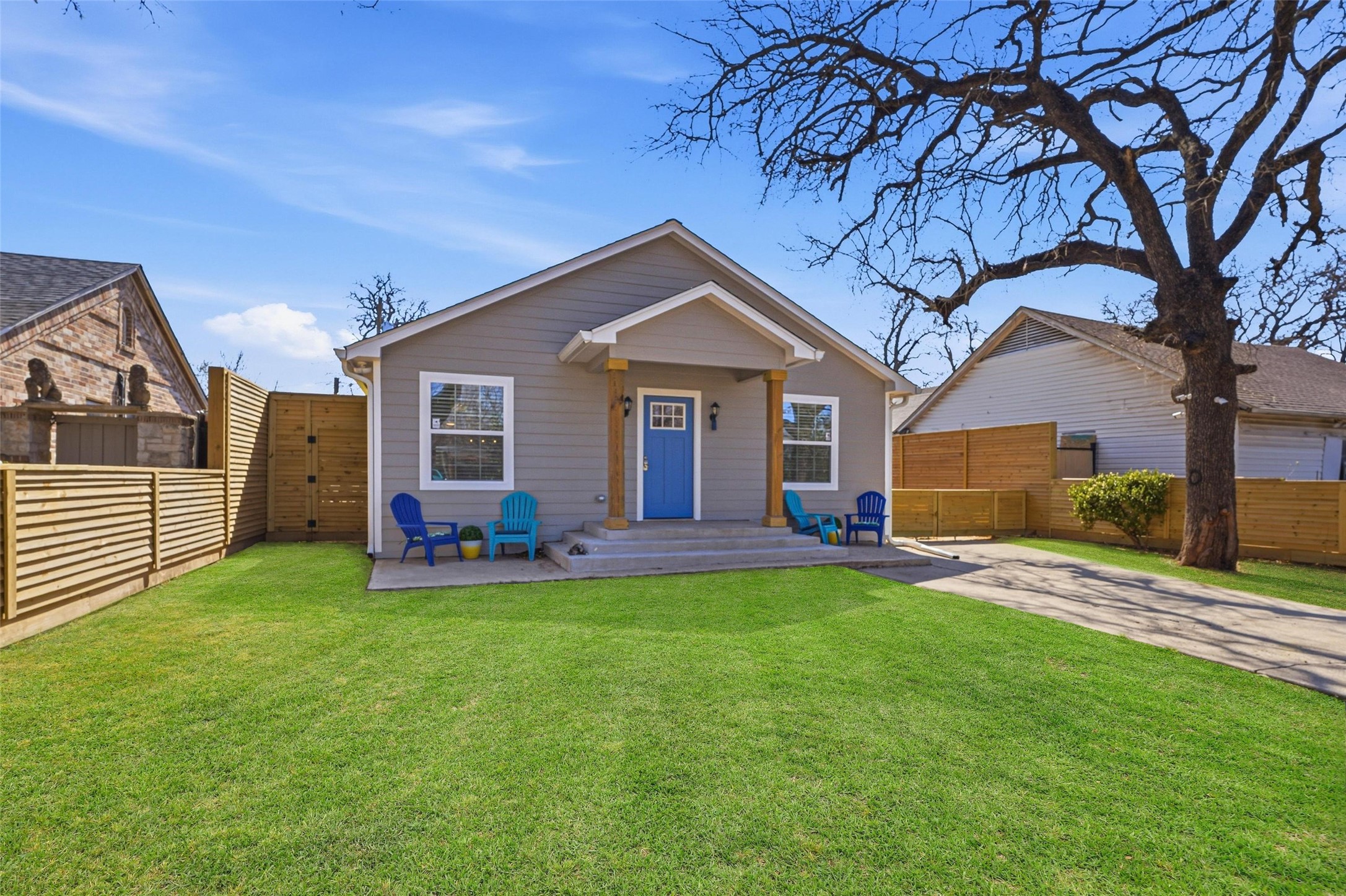 2518 W Amherst Avenue Dallas TX 75235