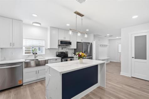 2518 W Amherst Avenue Dallas TX 75235