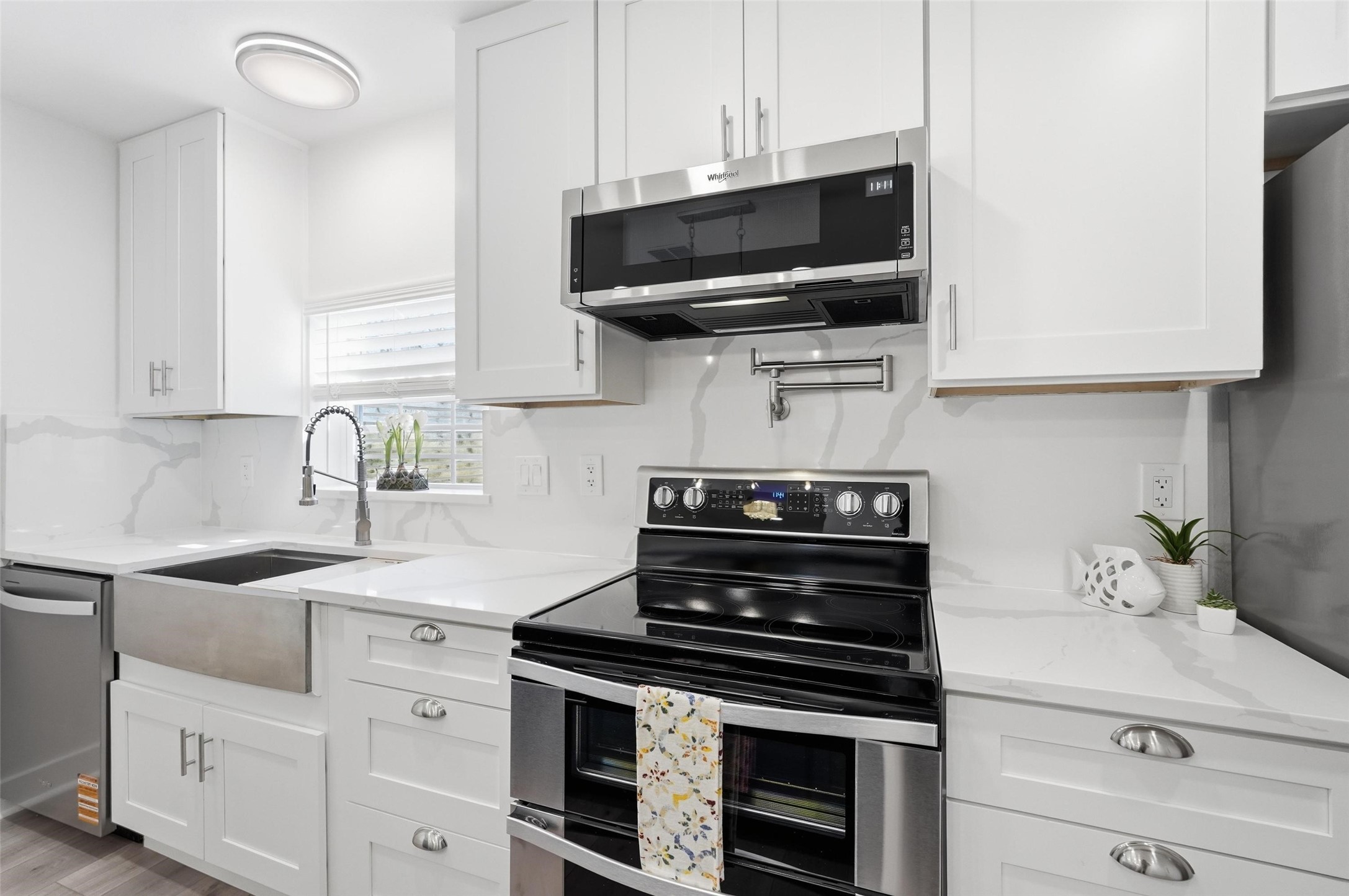 2518 W Amherst Avenue Dallas TX 75235