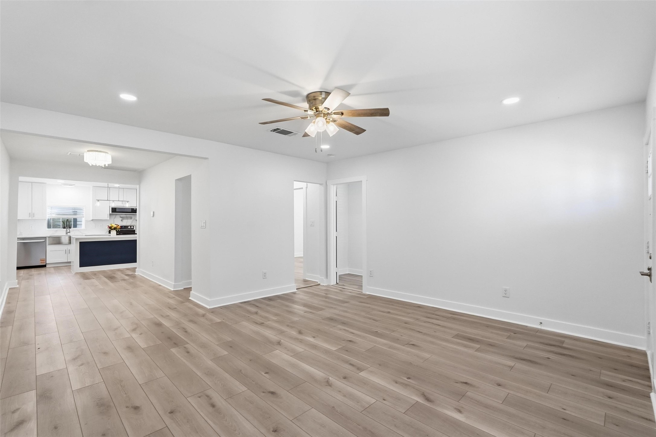 2518 W Amherst Avenue Dallas TX 75235