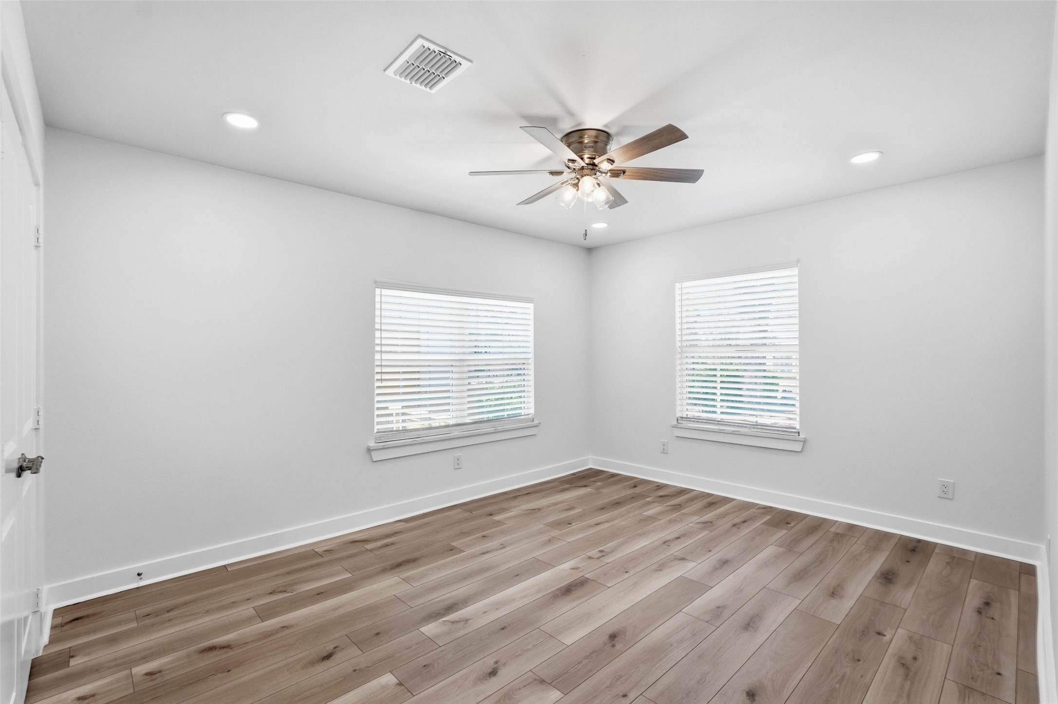 2518 W Amherst Avenue Dallas TX 75235
