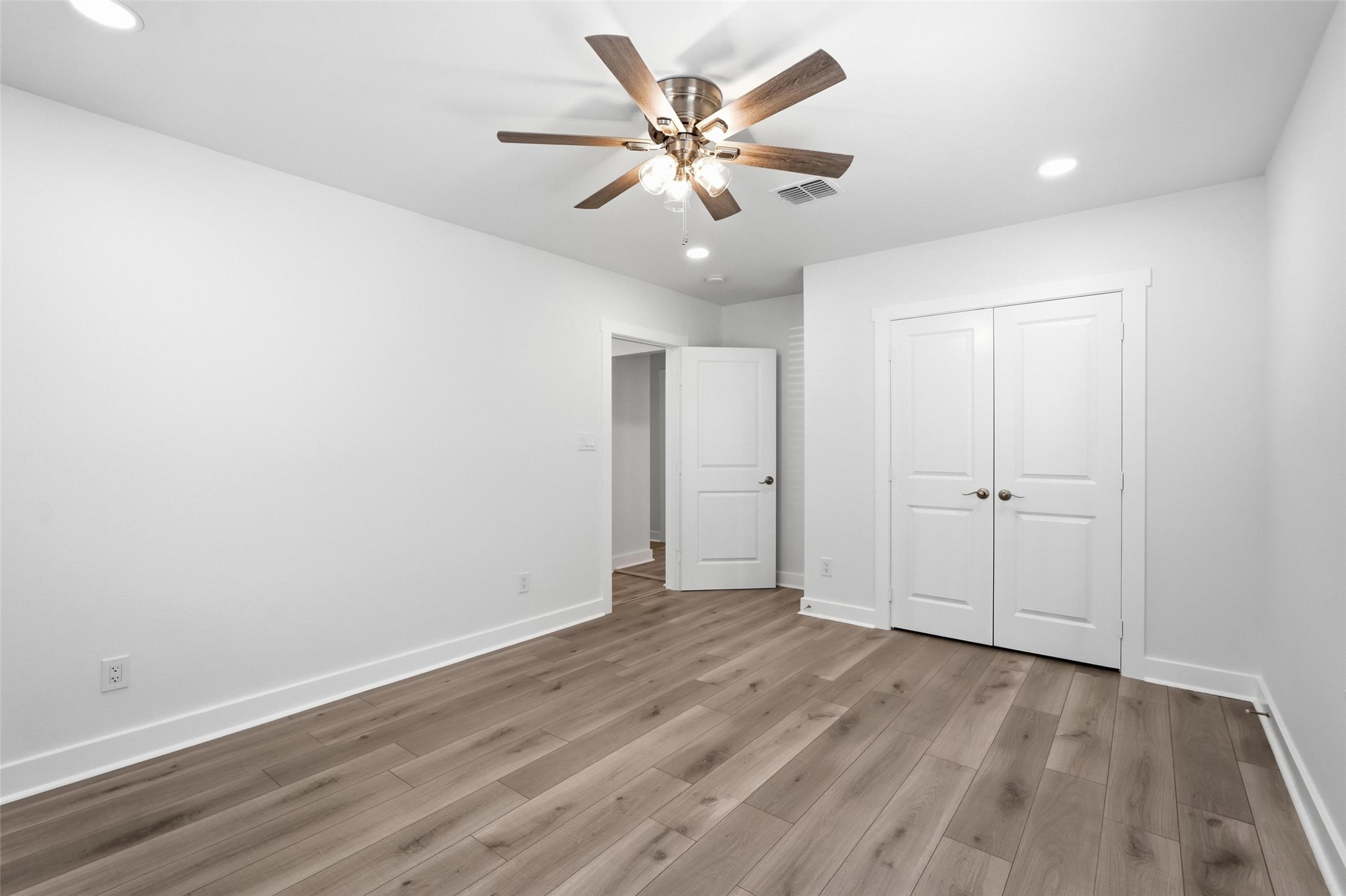 2518 W Amherst Avenue Dallas TX 75235