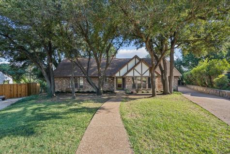 500 La Vida Court Irving TX 75062