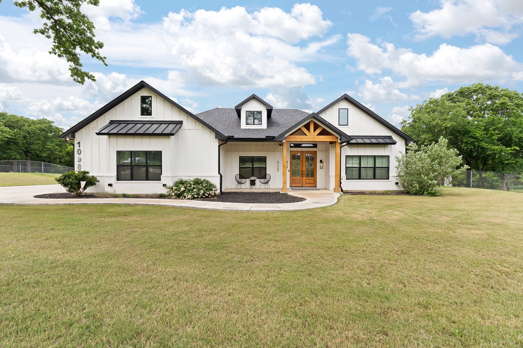1098 Twin Creeks Drive Weatherford TX 76088