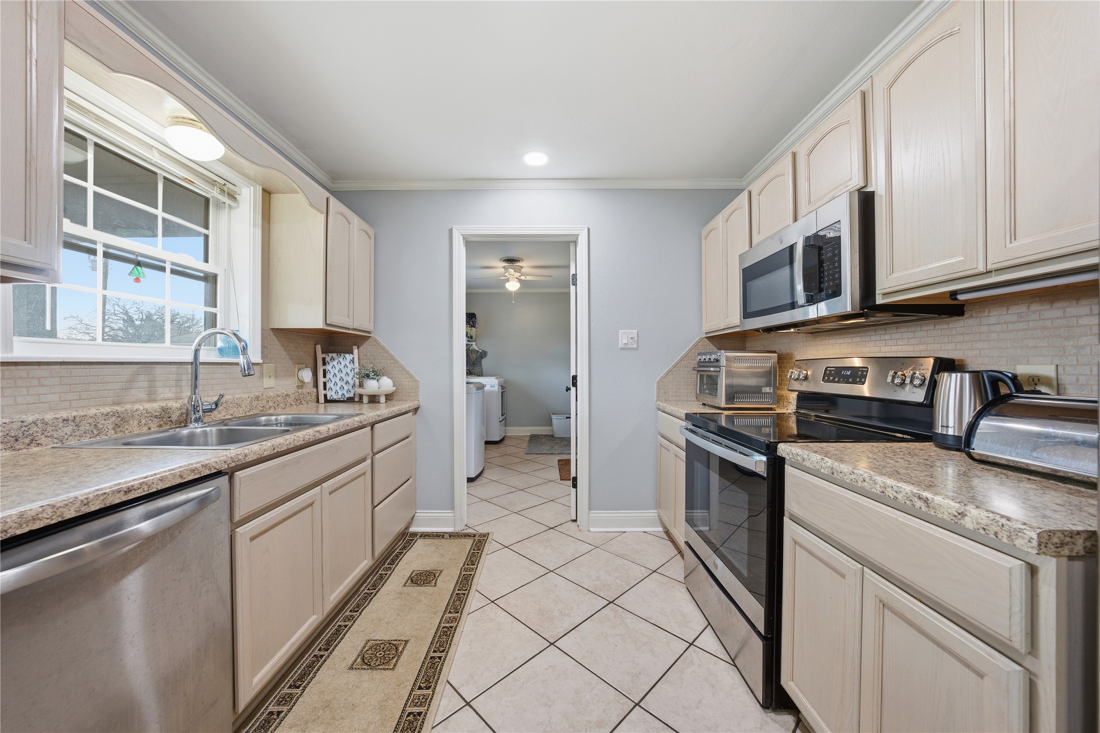 12637 State Highway 19 N Athens TX 75752