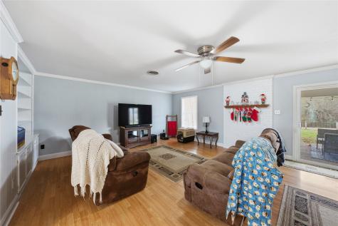 12637 State Highway 19 N Athens TX 75752