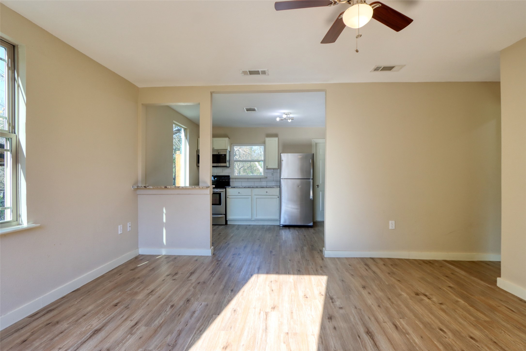 2765 Scotland Drive Dallas TX 75216