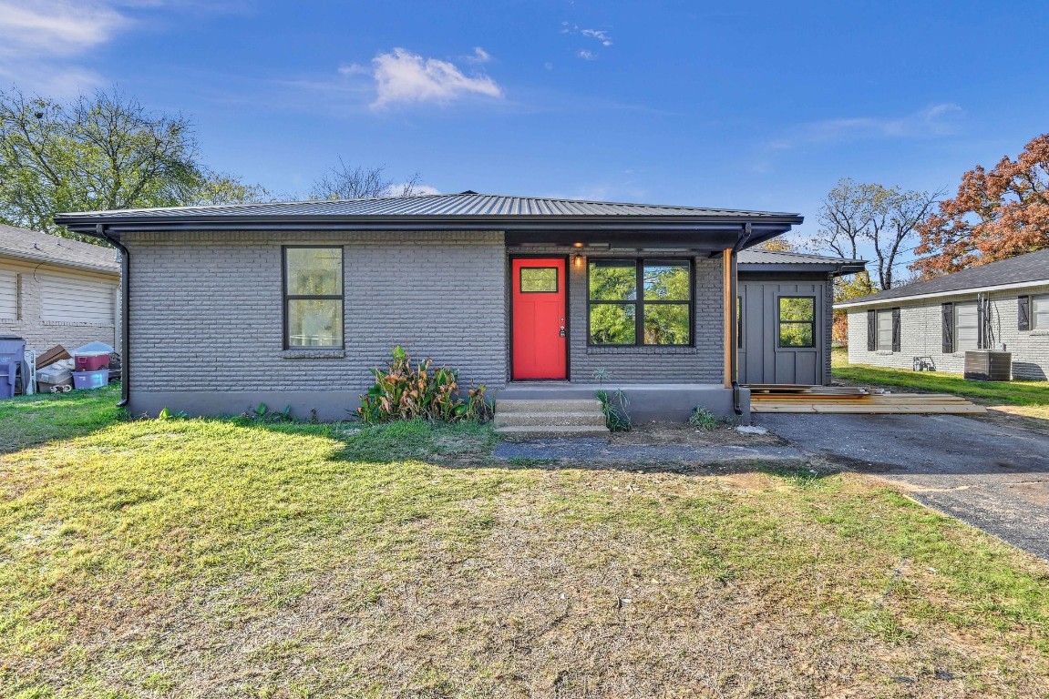 729 N York Avenue Denison TX 75020
