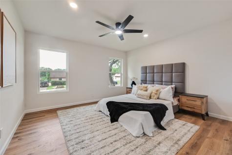 729 Town Creek Drive Dallas TX 75232