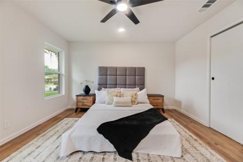 729 Town Creek Drive Dallas TX 75232