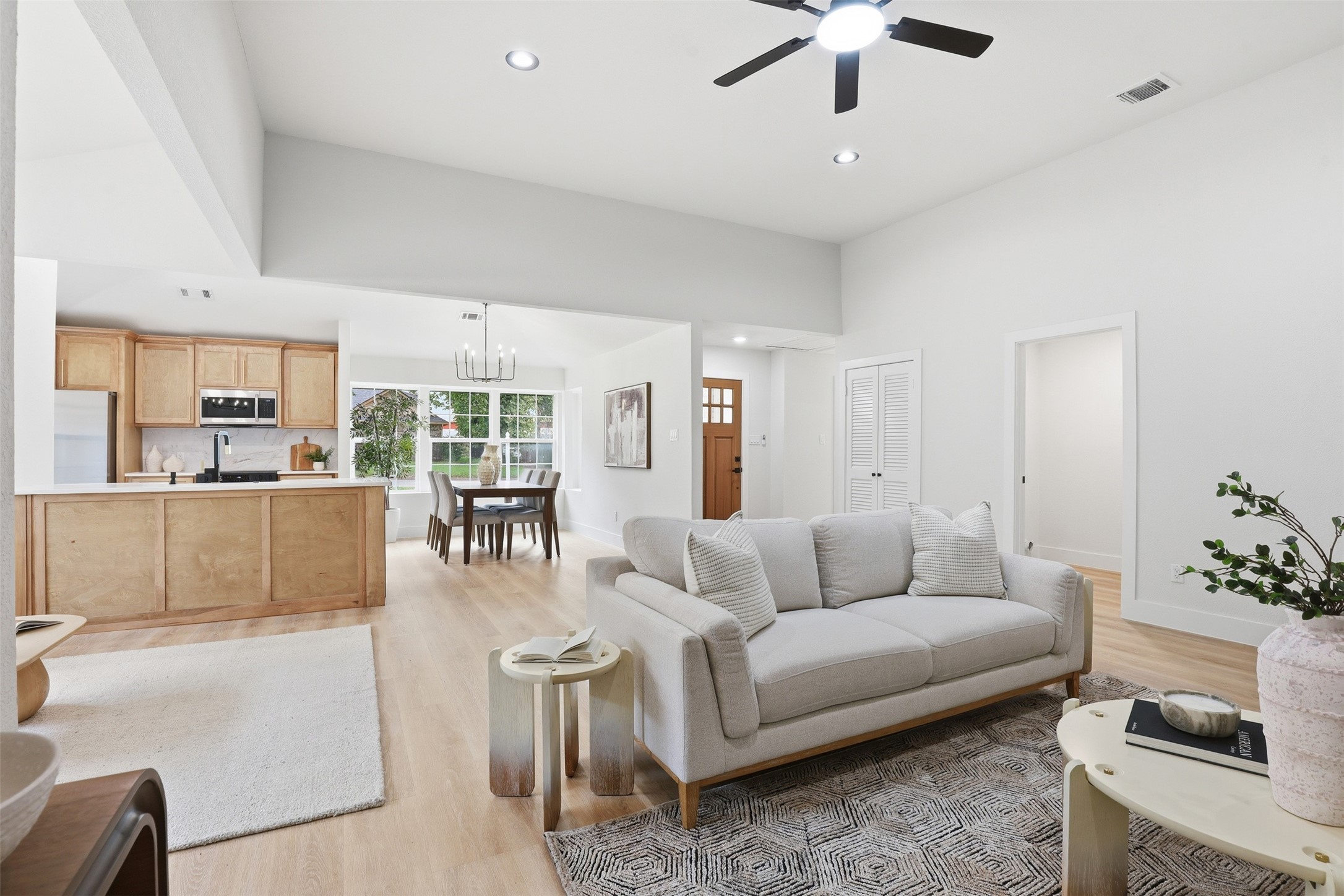 6415 High Country Trail Arlington TX 76016