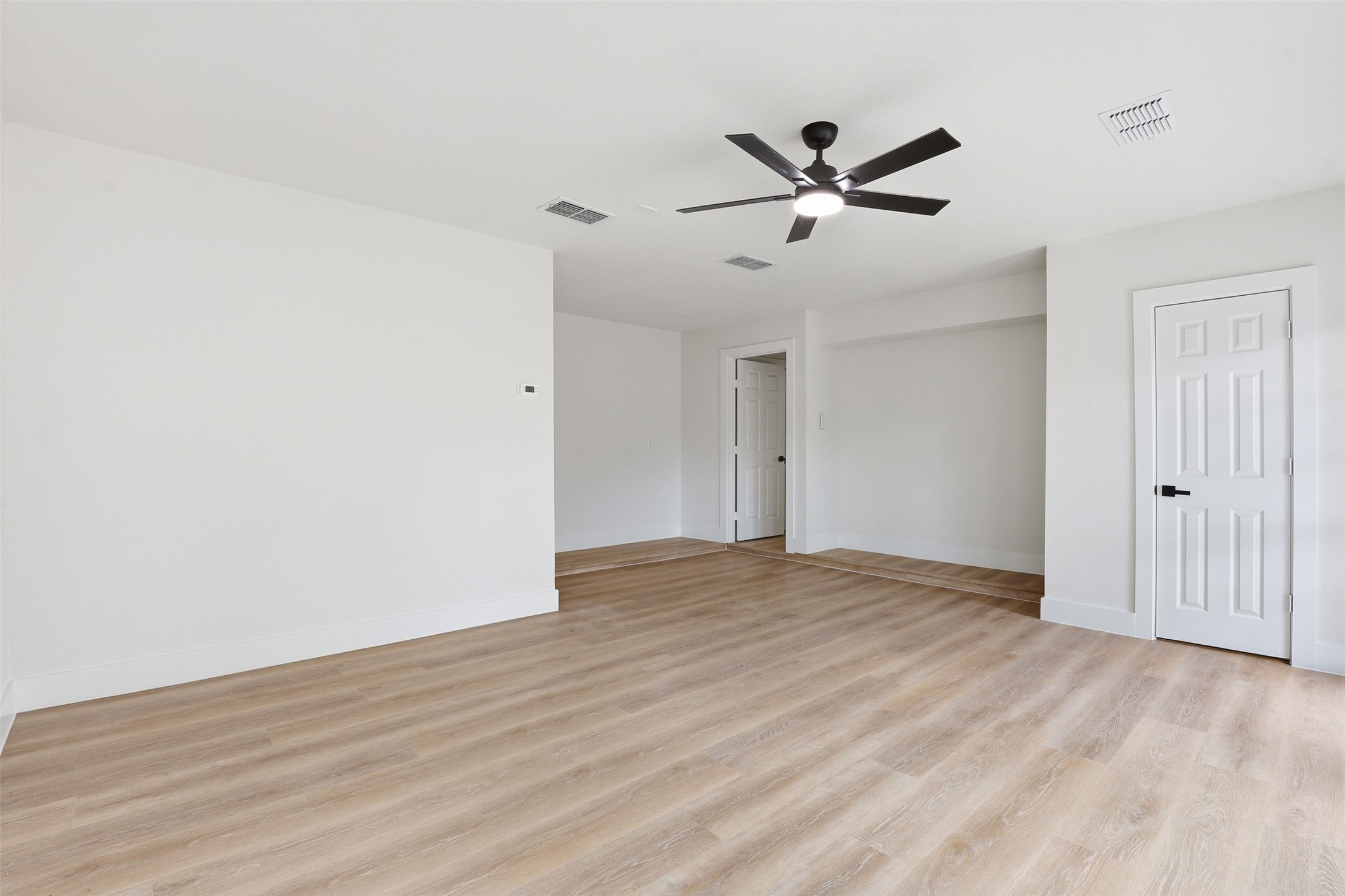 6415 High Country Trail Arlington TX 76016