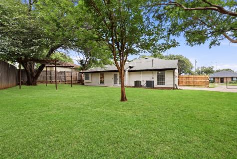 6415 High Country Trail Arlington TX 76016