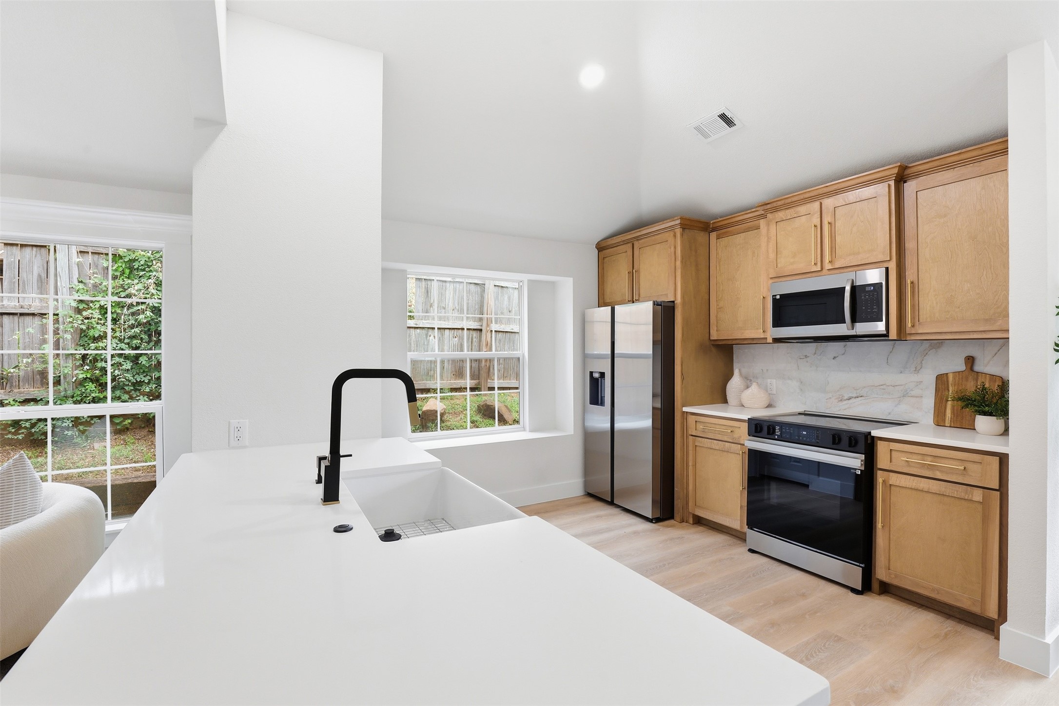 6415 High Country Trail Arlington TX 76016