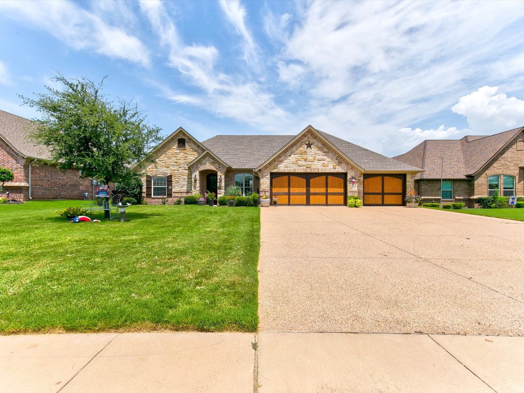 3611 Abes Landing Drive Granbury TX 76049