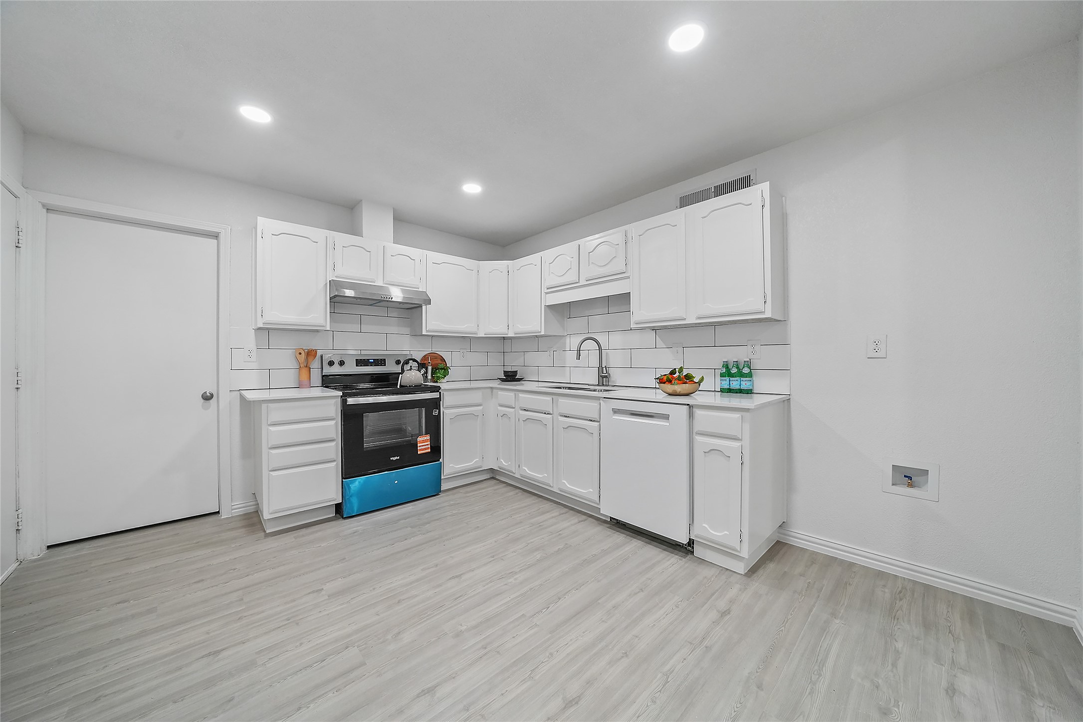 142 Kingsbridge Drive Garland TX 75040