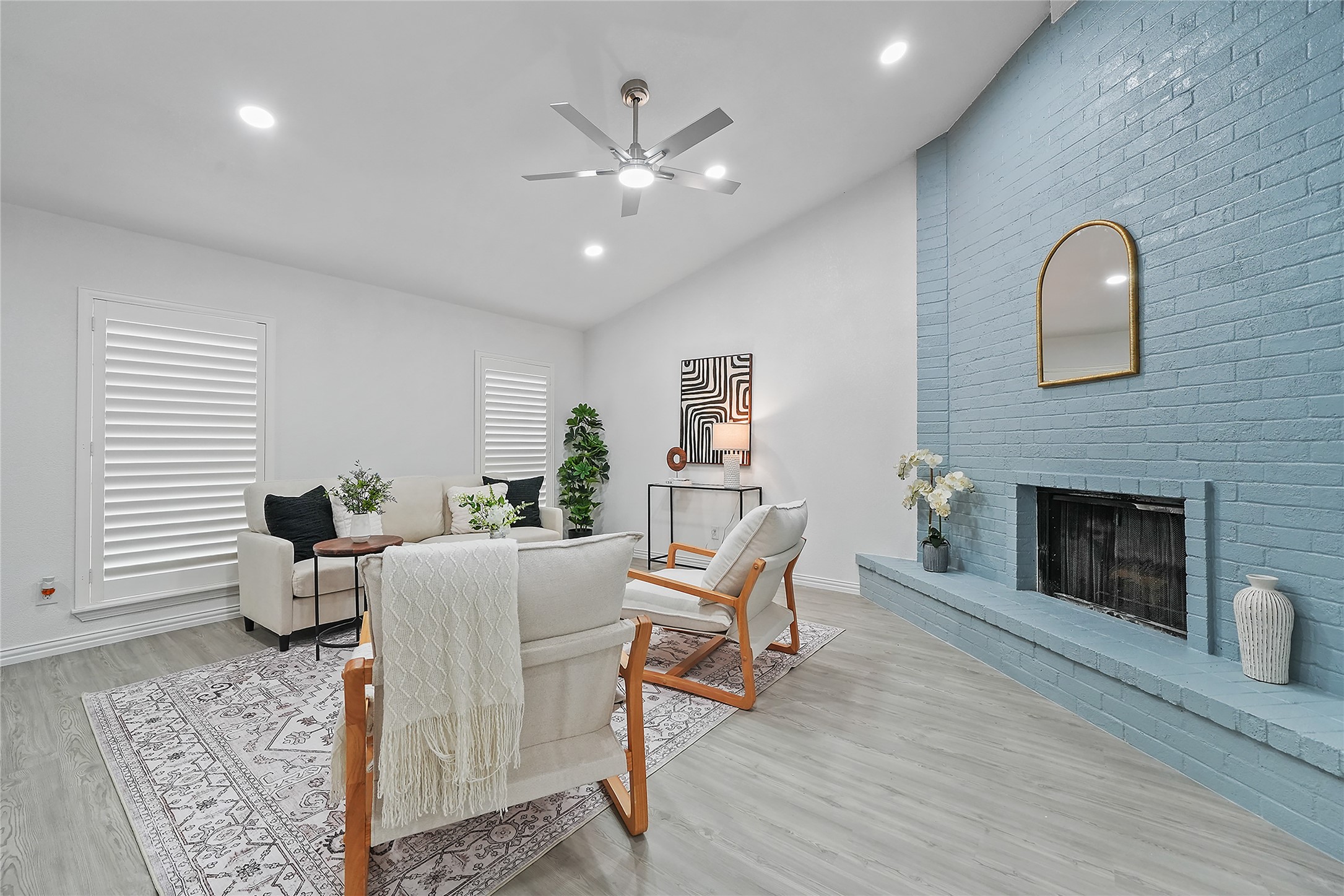 142 Kingsbridge Drive Garland TX 75040