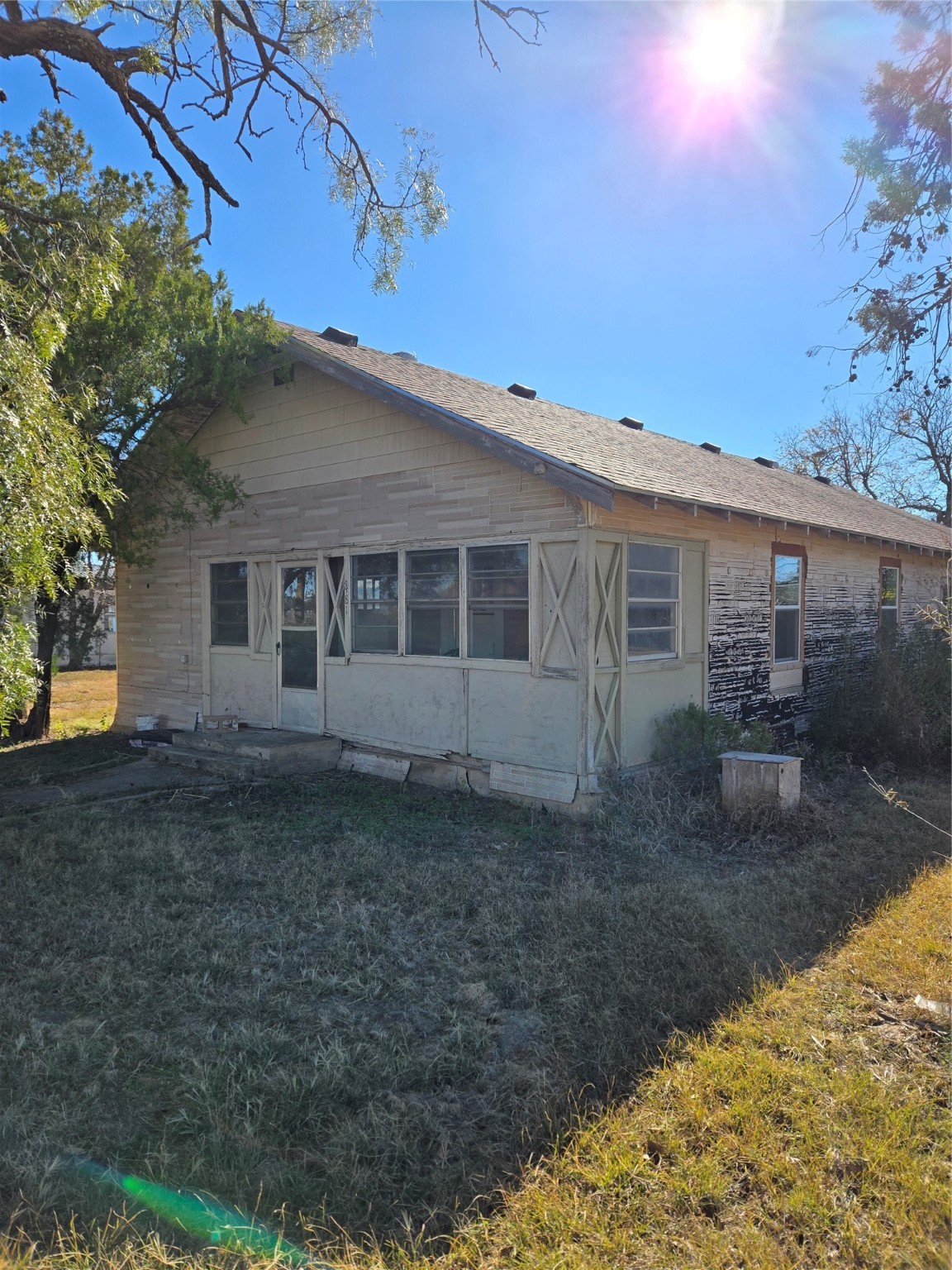 481 Avenue D Lawn TX 79530