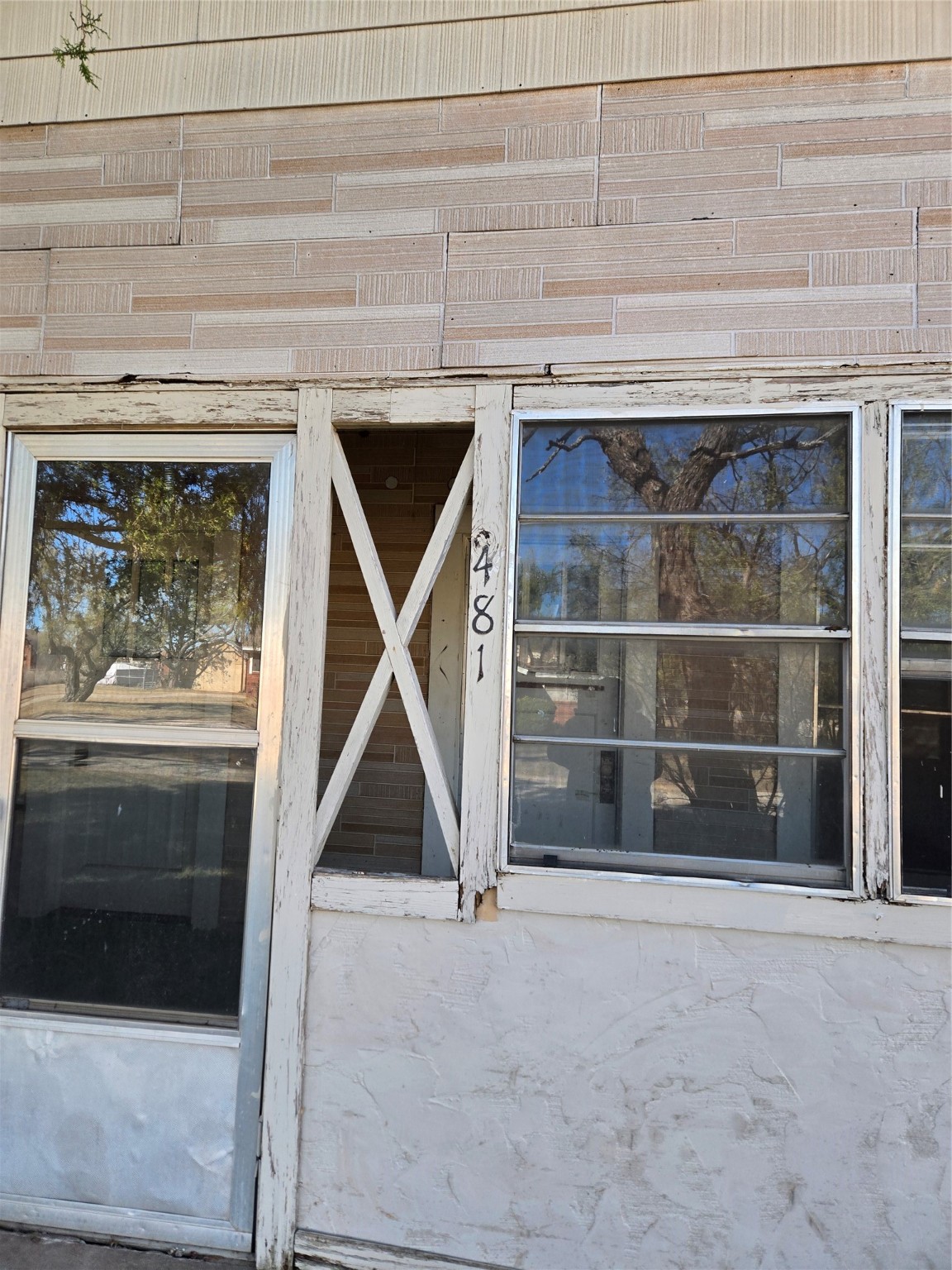 481 Avenue D Lawn TX 79530