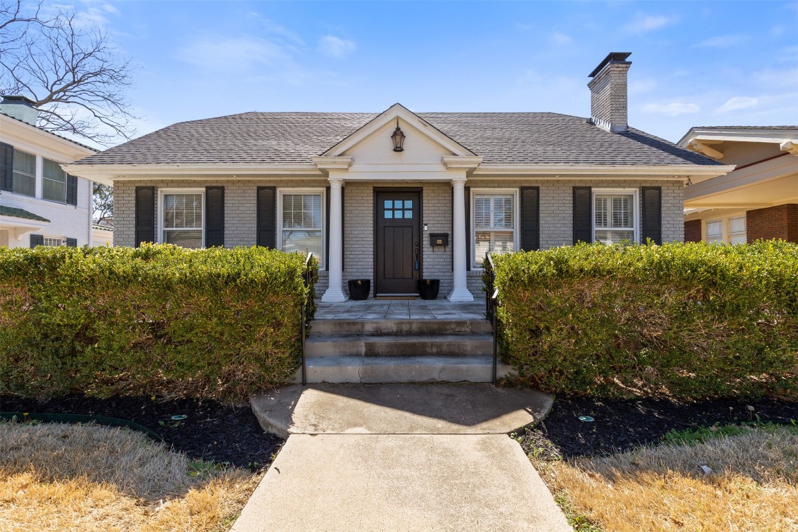 2011 Pembroke Drive Fort Worth TX 76110