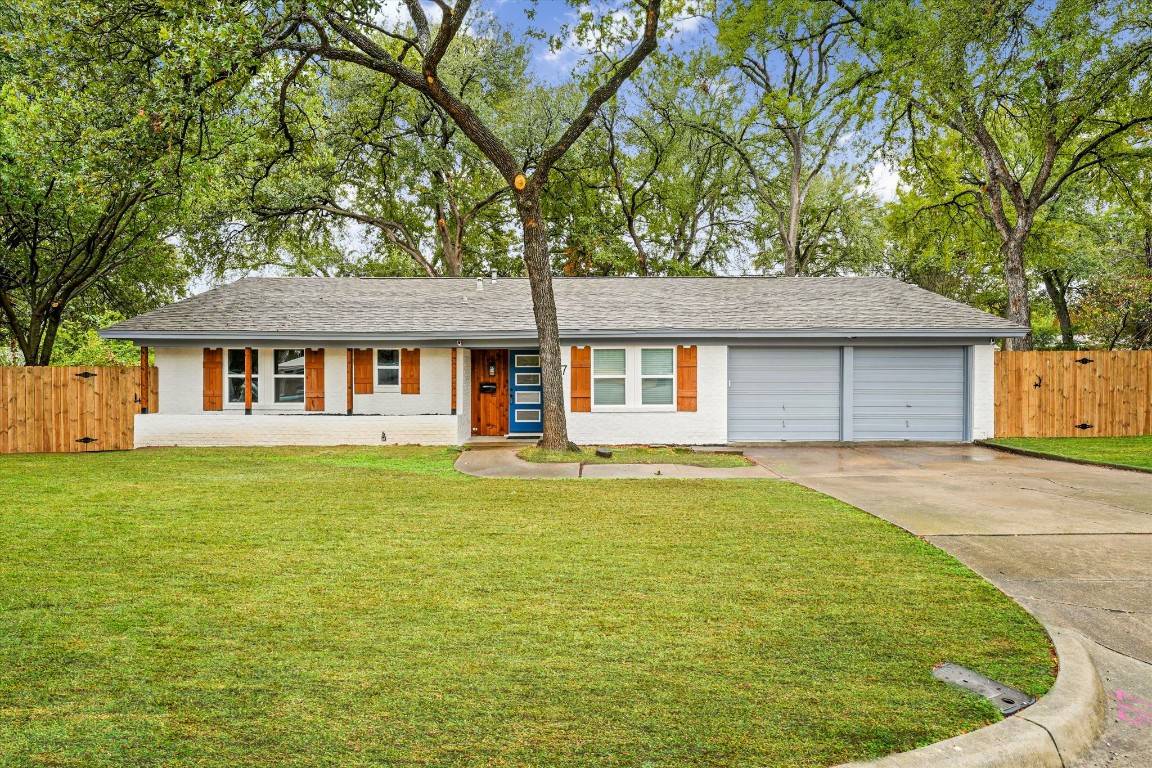 517 Gaye Court Euless TX 76040