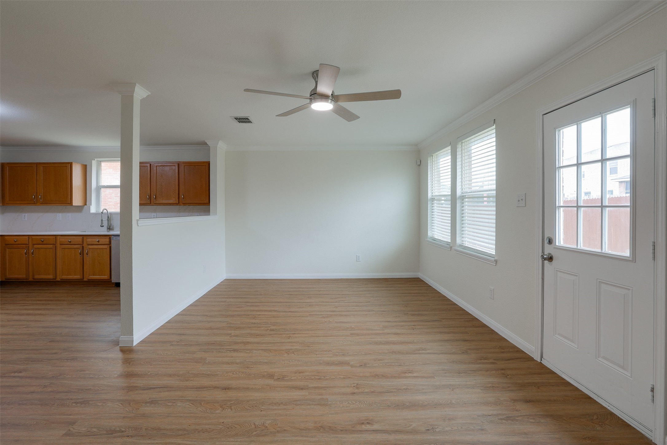 8422 Seven Hills Road Arlington TX 76002