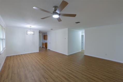 8422 Seven Hills Road Arlington TX 76002