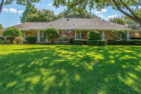 806 Summer Place Murphy TX 75094