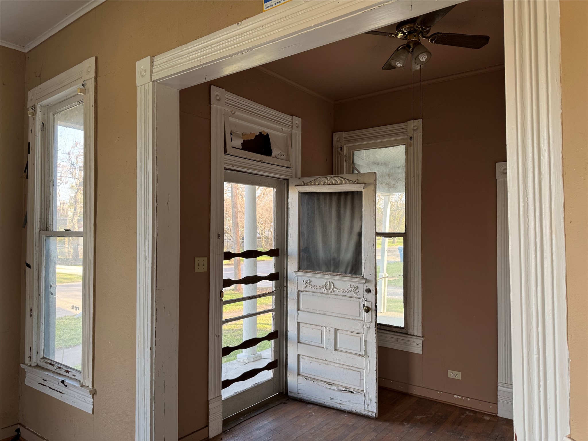 317 Scullin Denison TX 75020