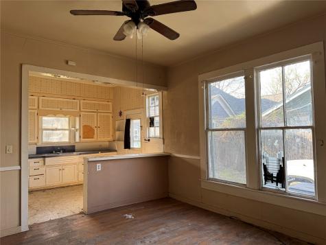 317 Scullin Denison TX 75020