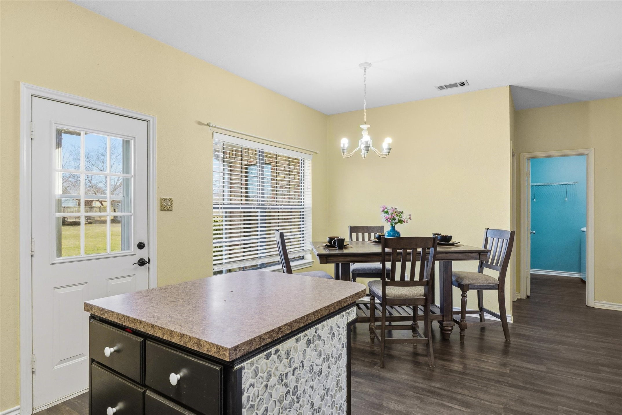 6030 Suncrest Drive Athens TX 75752