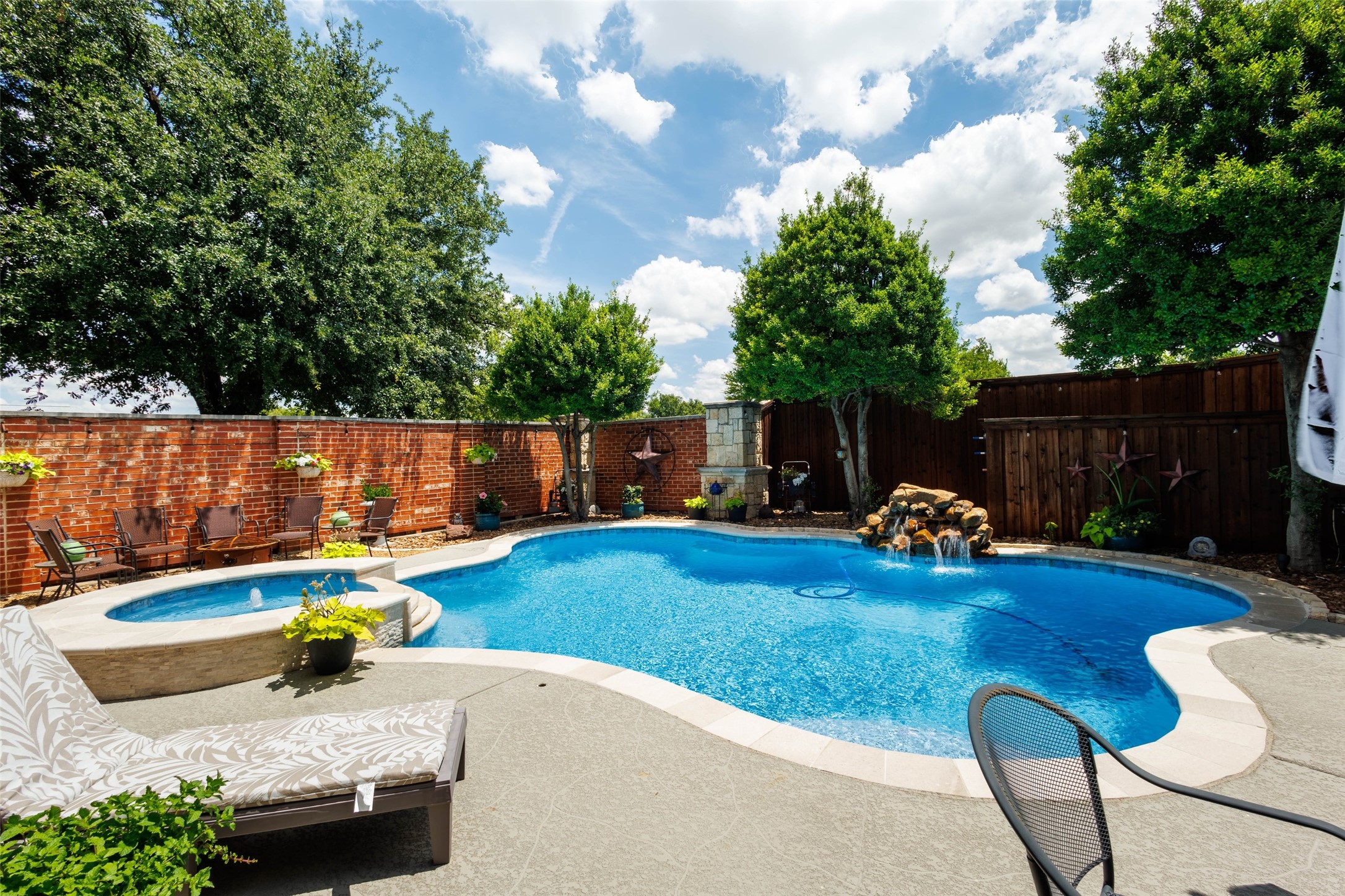 8972 Kennsington Street Frisco TX 75036