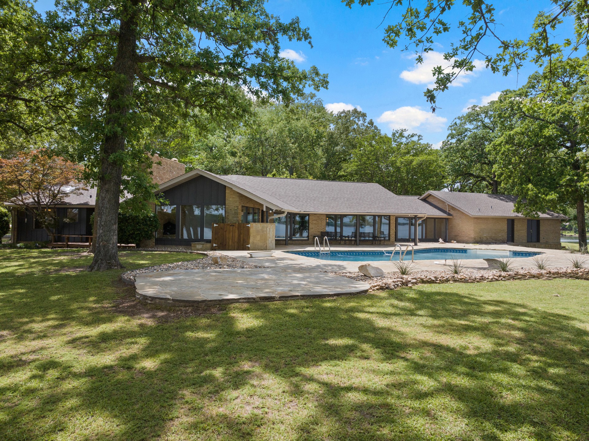360 County Road 2136 Pittsburg TX 75686