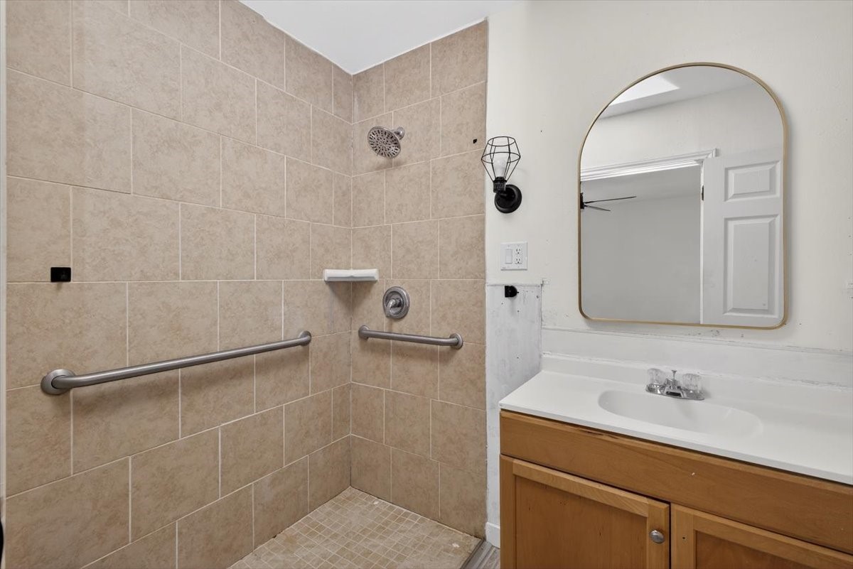 724 S Elm Street Sherman TX 75090