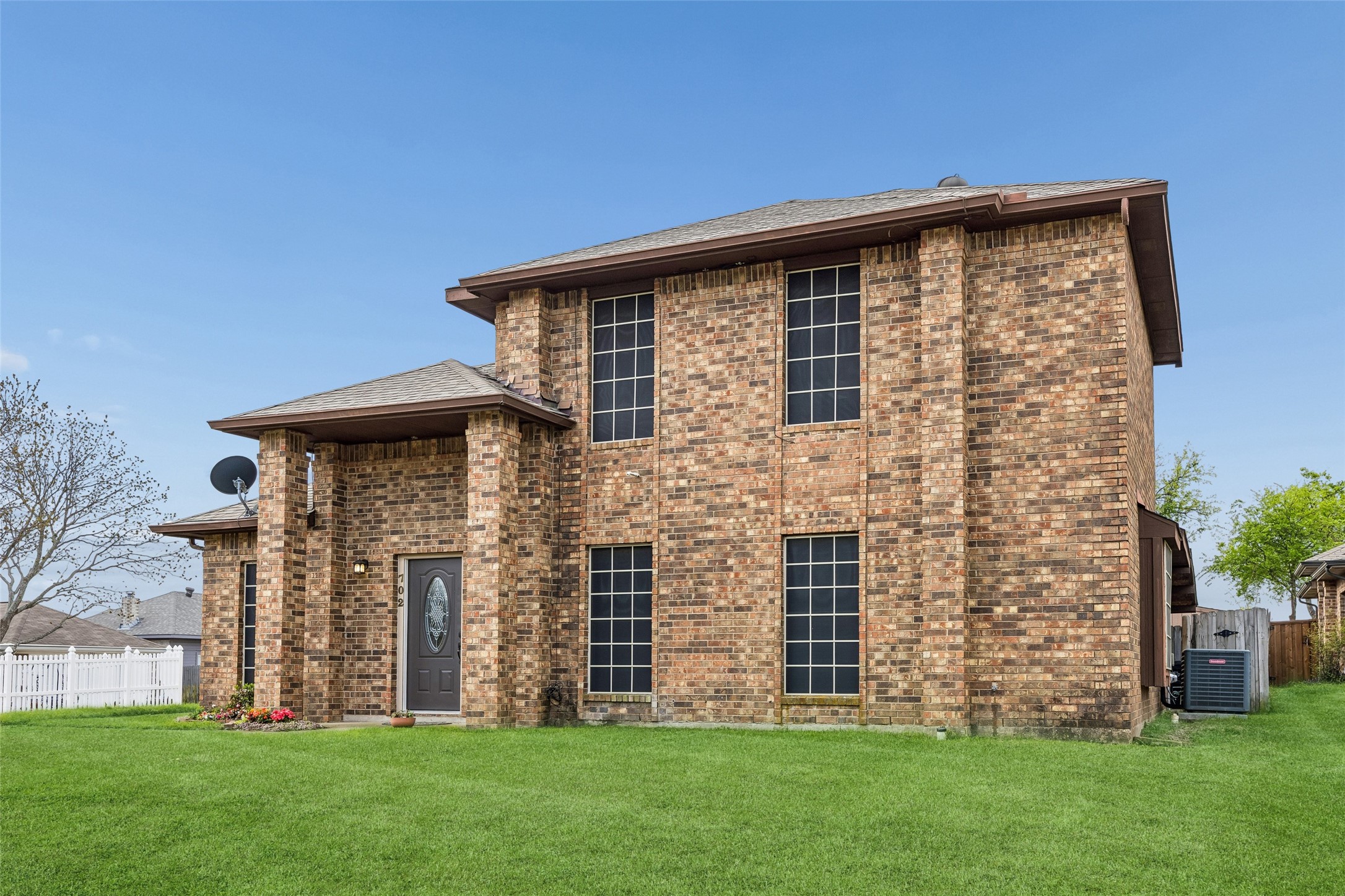 702 Crescent Drive Desoto TX 75115