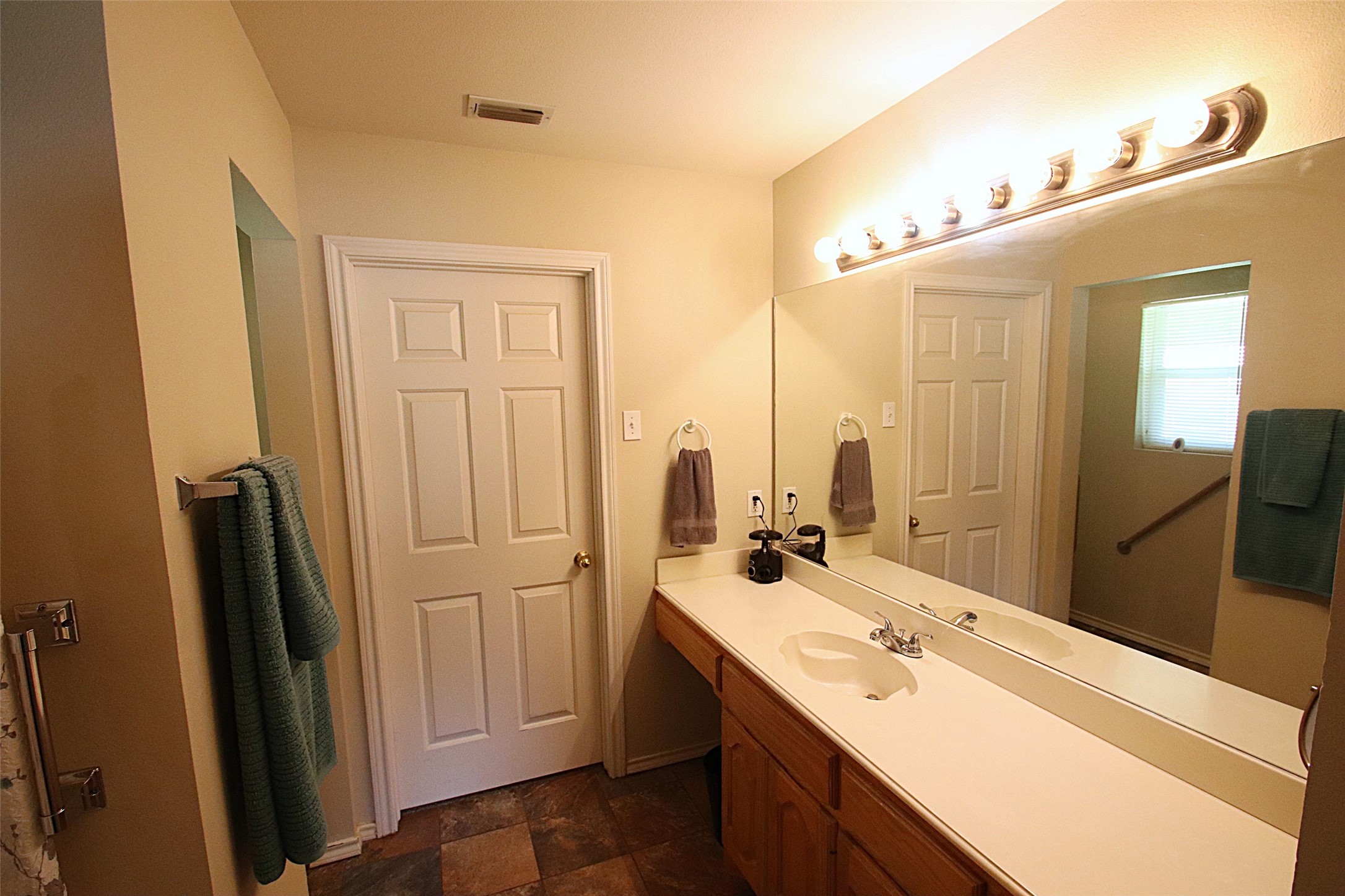 224 Cr 2232 Mineola TX 75773