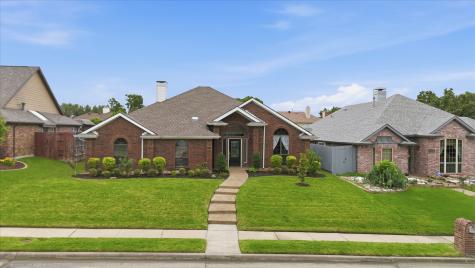 1304 Black Oak Drive Carrollton TX 75007